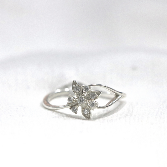 Floral Classic Zirconia 92.5% Sterling Silver Ring - Anjoriya Jewels