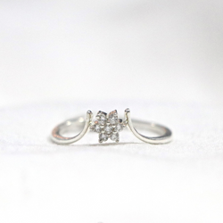 Tiny Floral Classic 92.5% Sterling Silver Ring