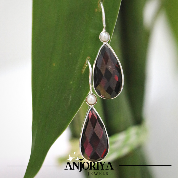 Handcrafted In 925 Sterling Silver Earring Oval shape Rhodolite  Gem Stone Studded With Pearl With Green  Background