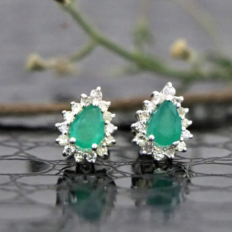 Emerald Pear  Tops Earring